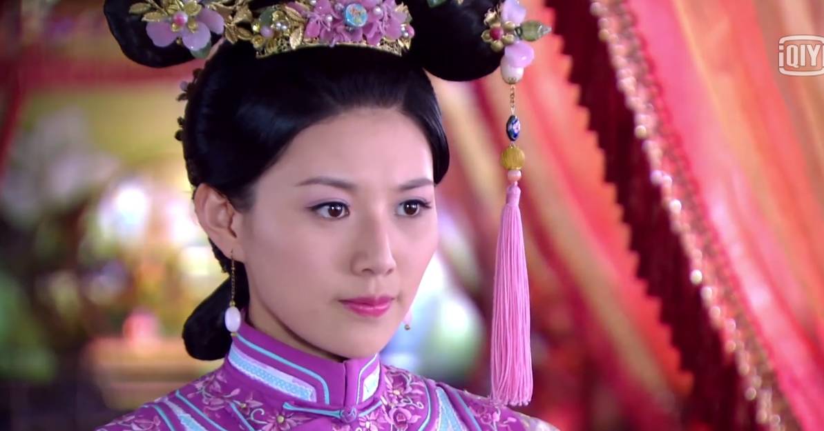 衣服|多情江山里的董小宛有多爱穿粉色？汉服加旗装12件不重样