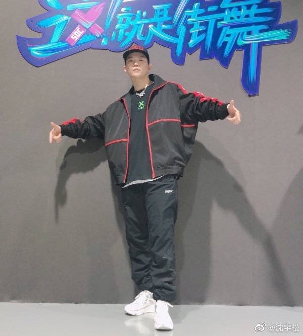 沈宇松发长文表示:杨凯处处为战队着想,遇到事情往前冲,为人感性,又十