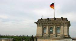 世界机械制造业GDP占比_中国制造业占gdp比重(3)