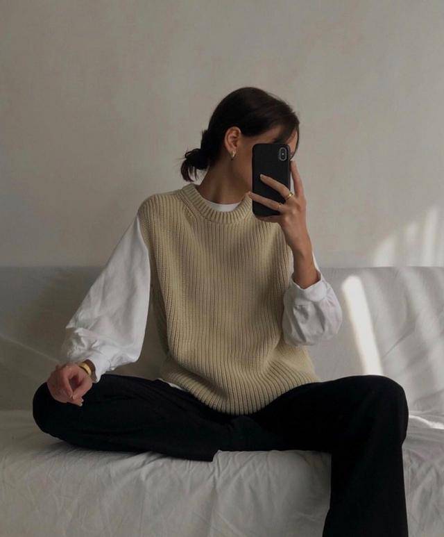 休闲|秋天就要穿得“轻松”一点！试试“极简风”穿搭，低调慵懒又高级