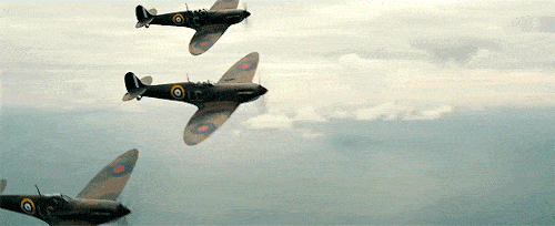 西装|诺兰拍的男人为啥那么帅？穿西装、梳油头、开兰博基尼…