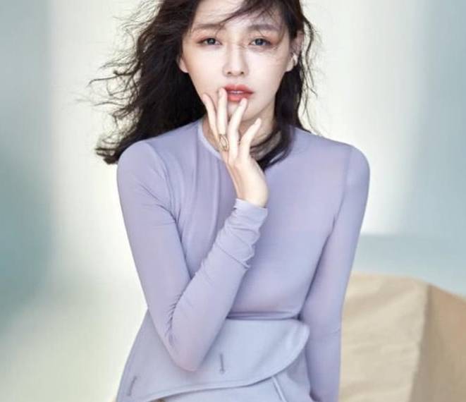 锁骨|大S生二胎后状态太好,穿露肩衣秀锁骨,生图像24岁惹人夸