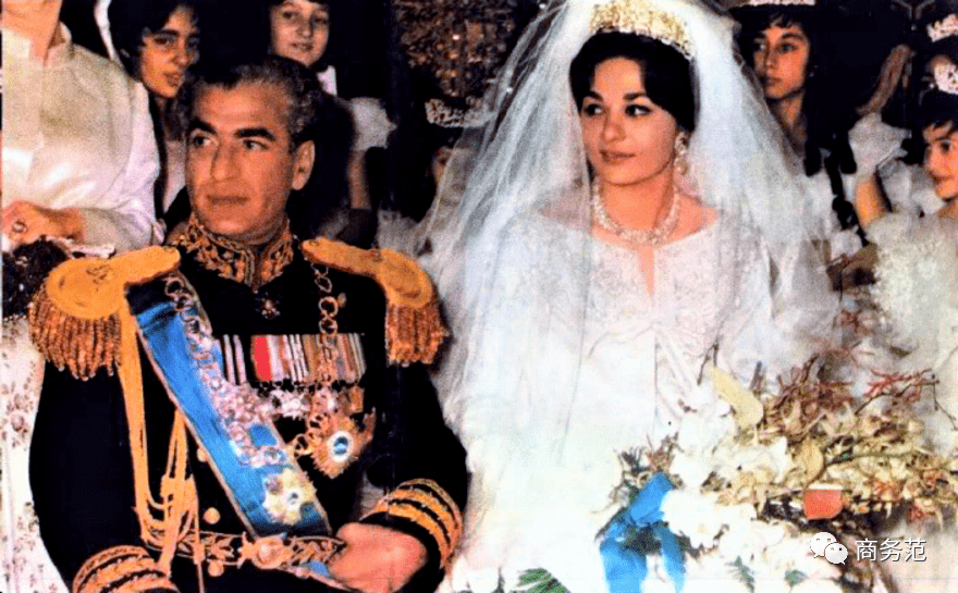 珠宝|最美“末代王后”坎坷一生：珠宝富可敌国，流亡后丈夫子女去世…