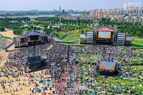 "淄博麦田音乐节"点燃5万人狂欢盛宴 音乐环保经济多维共赢