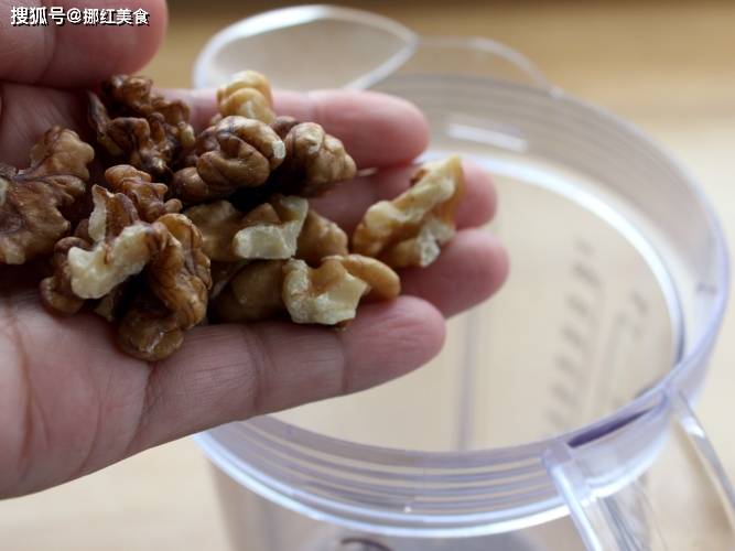 豆浆里再加两样,女人润肤,孩儿聪明,老人长寿