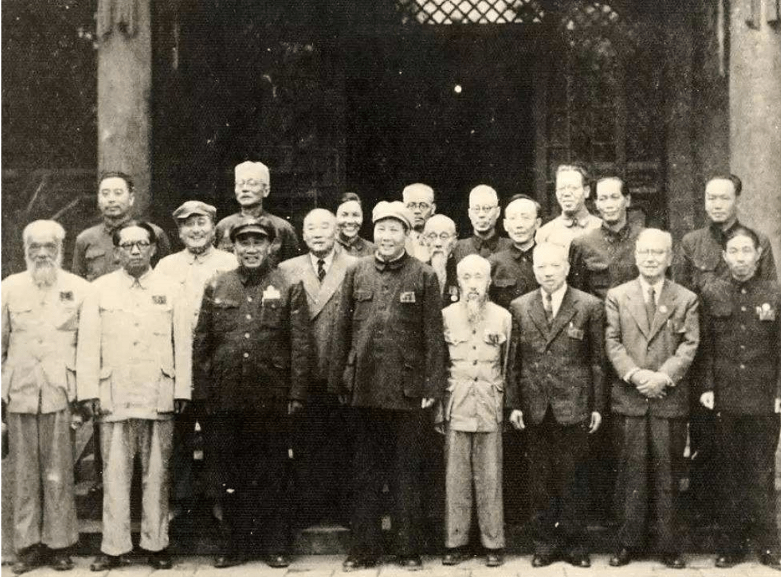 中山|李济深是上将，曾任八路军总指挥