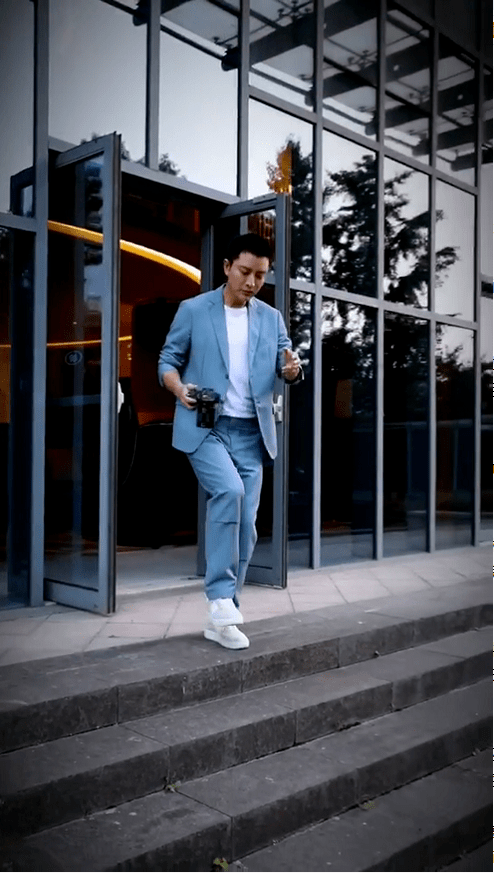 隔空支持|隔空支持？贾乃亮表态舞台宽广，李小璐晒视频