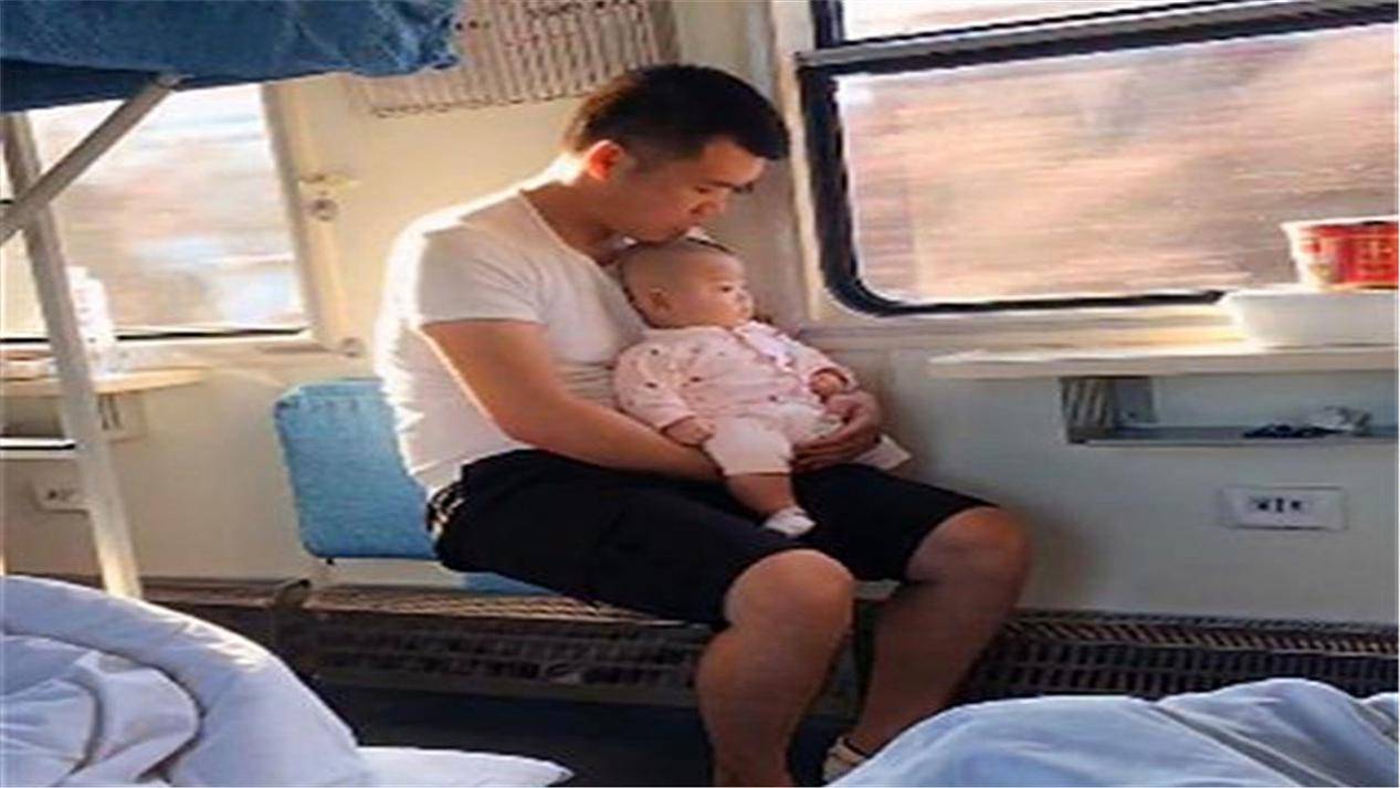 婴儿几个月能坐长途车 8df2ddcde87a405a865e4a00c00085af.jpeg