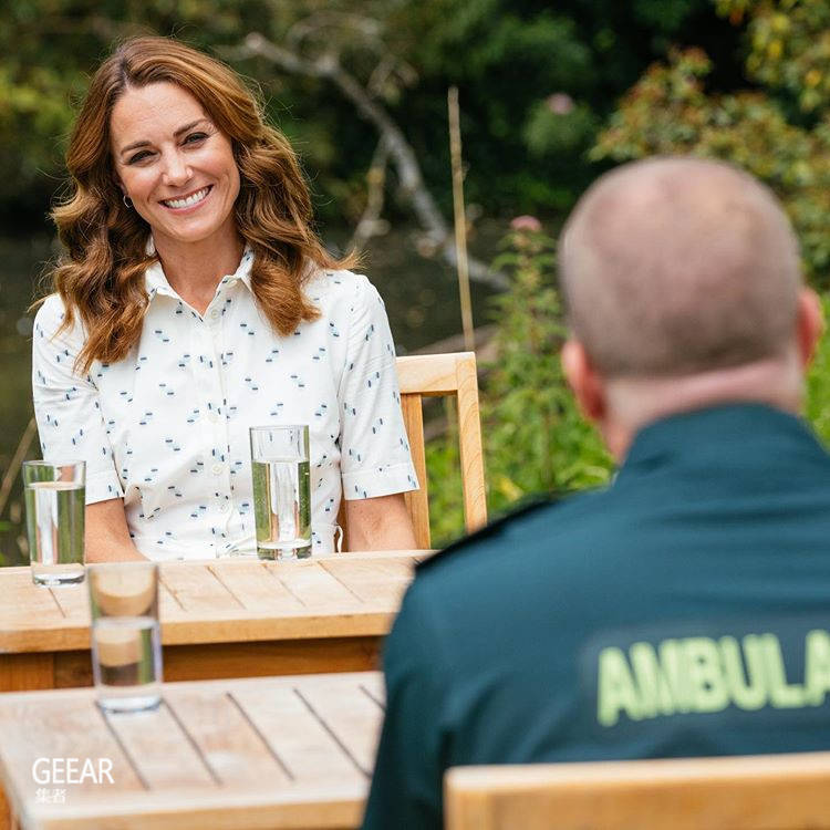 Superga|茫茫白球鞋海里面,这双可以说是凯特王妃最爱的球鞋!