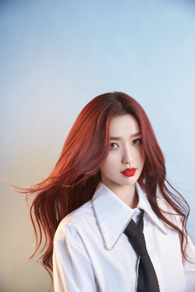 情商|原创被认成杨超越后,她这样自黑回应,情商有点高