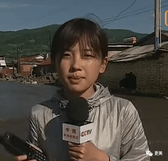 翻版|央视第一甜妹诞生!翻版奶茶,全网舔屏,却早就离婚了?