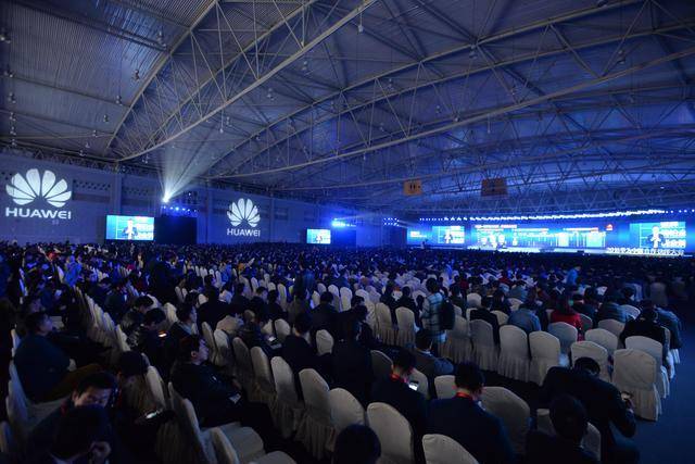 消息资讯|断供当天，苹果官网却写着这句话，竟出自库克亲手