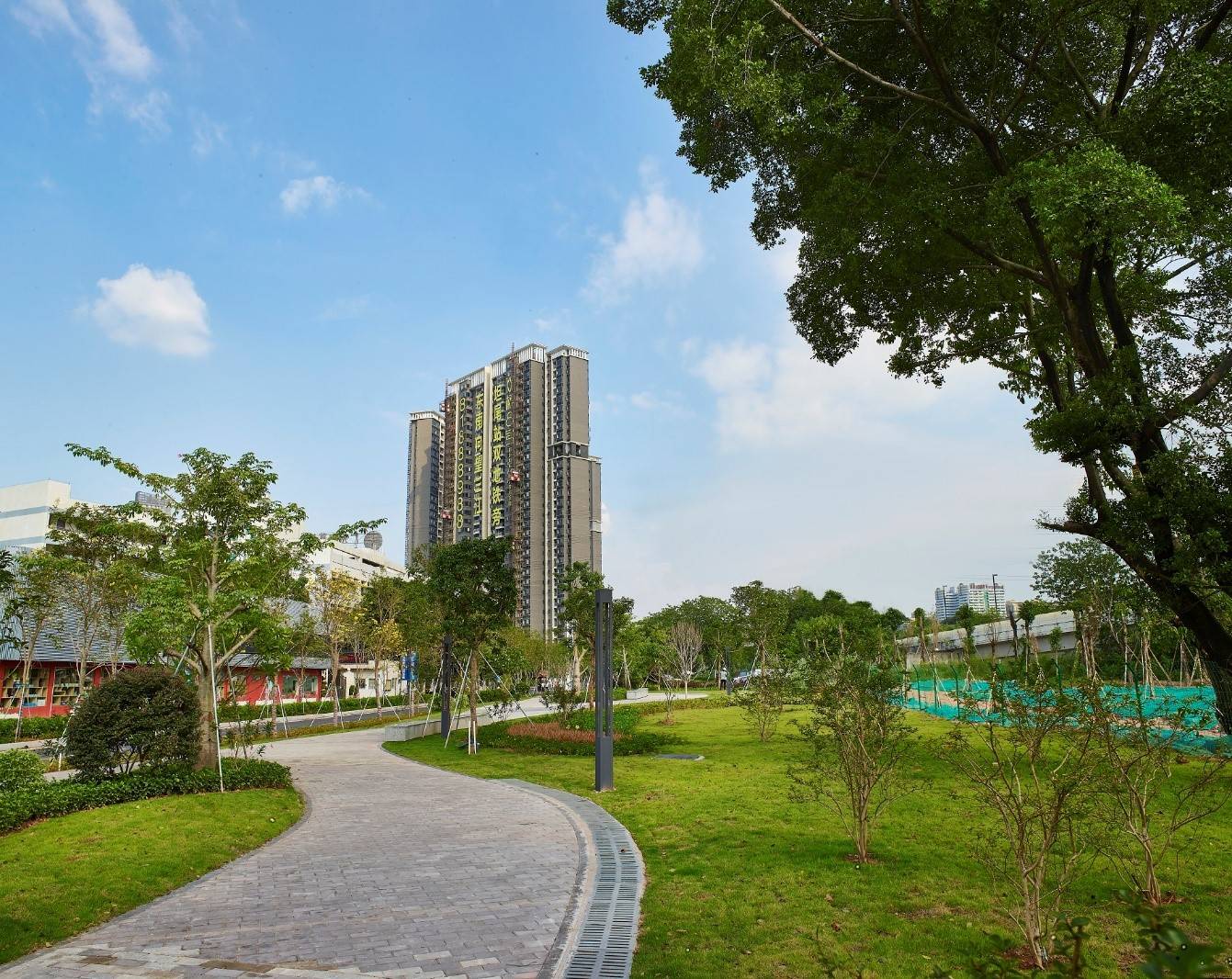 万源经济总量冲城建设双30_建设银行图片(2)
