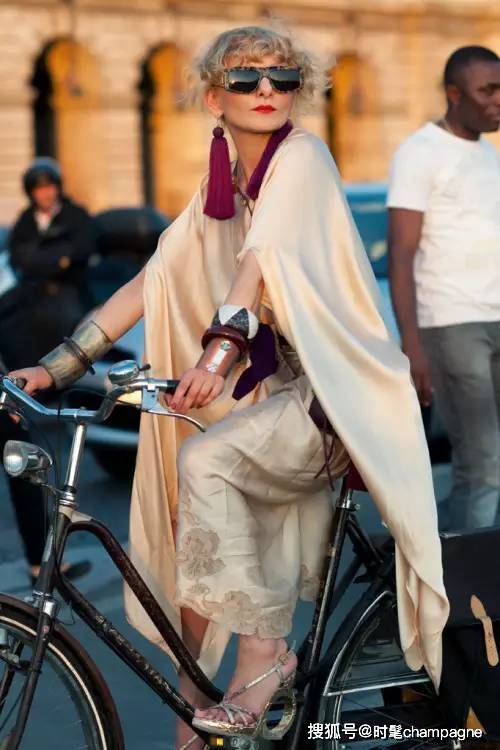 大军|骑行大军--单车上的时尚风景！