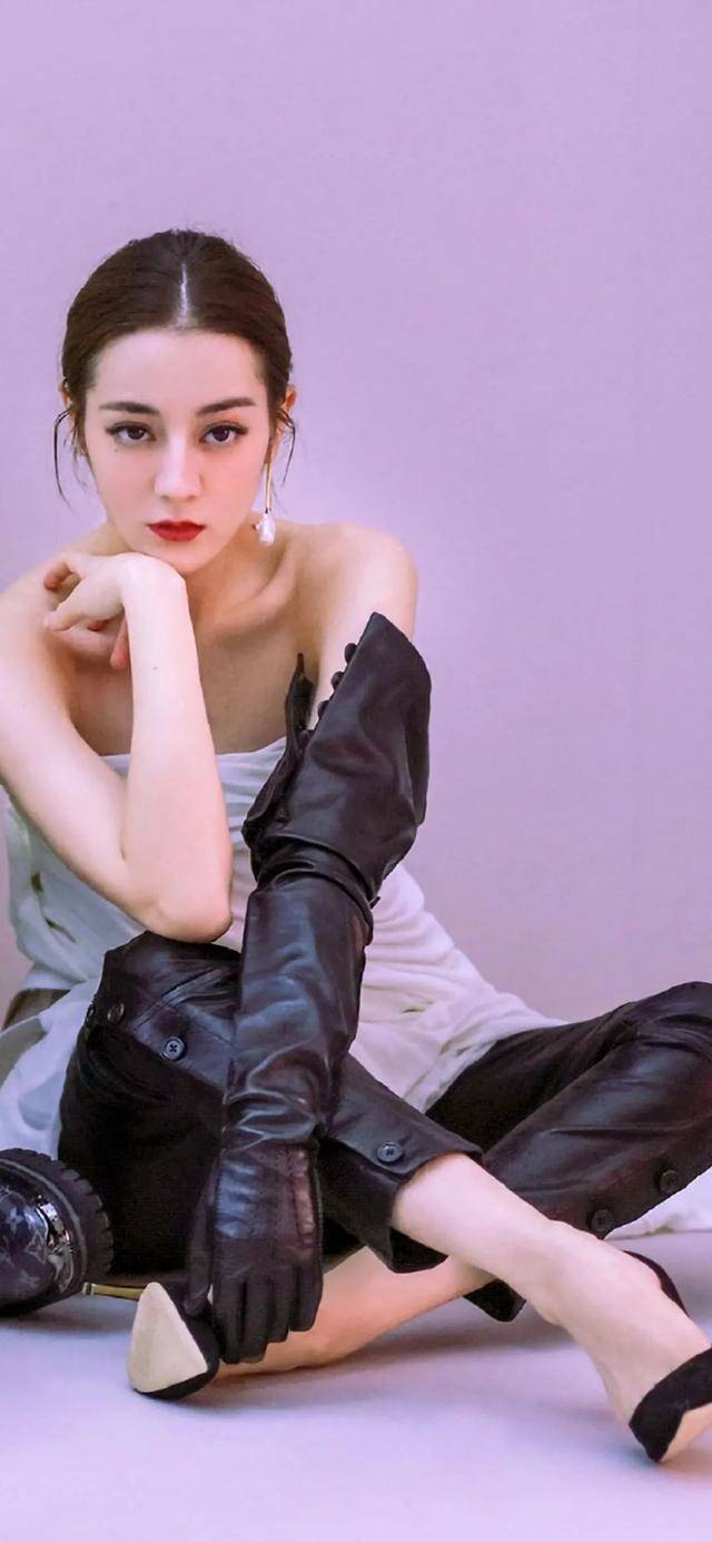 最美的女神迪丽热巴!