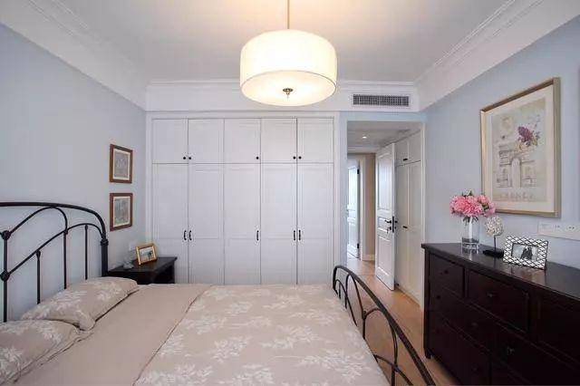 感觉|135平简约美式新房，餐厅卡座设计，墙边墙角1㎡都不浪费！很实用