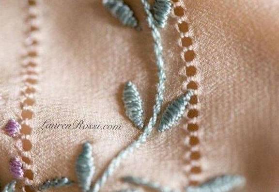 世纪|她亲手制作出十八九世纪复古裙,穿越时空的美感棒呆