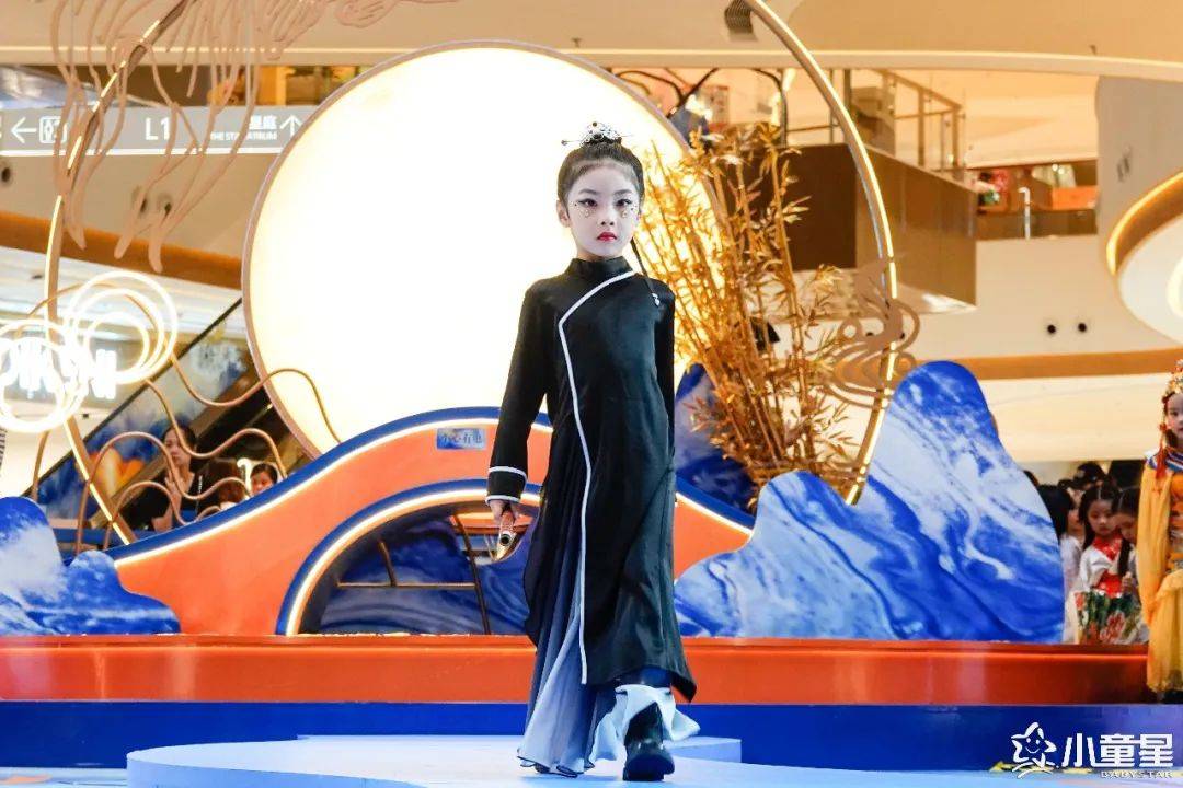 服装|闪光少年为亚运助力，这些小童星真的很燃！