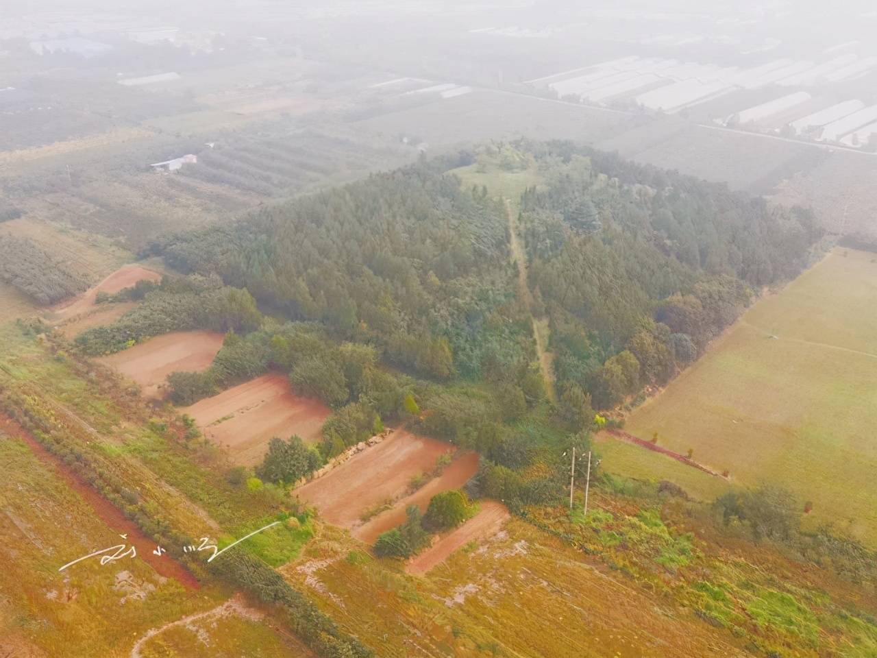 陕西省最隐蔽的皇帝陵墓藏在农田里游客以为只是个小土坡