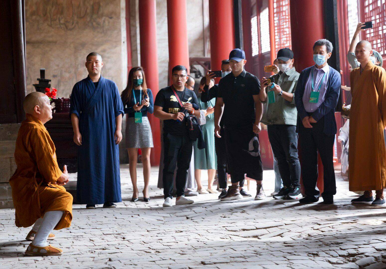 官方|原创一龙携手释小龙造访少林寺,获少林官方接待,遗憾未与释永信见面