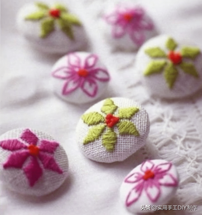 刺绣|「刺绣作品」100个迷人时尚的刺绣纽扣，装饰衣物美美的