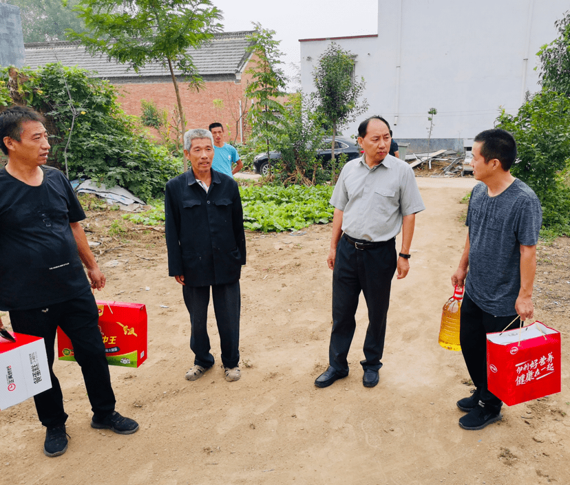 在我国传统节日—中秋节即将到来之际,为弘扬中华民族扶贫济困的