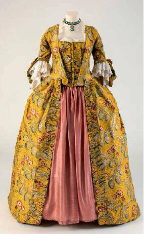 服装|无声叙事：百件服饰中的时尚史