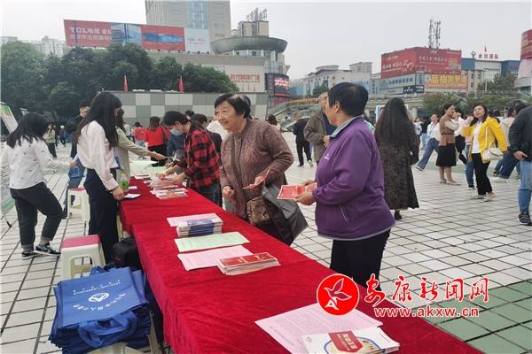人口普查精准宣传_人口普查宣传图片