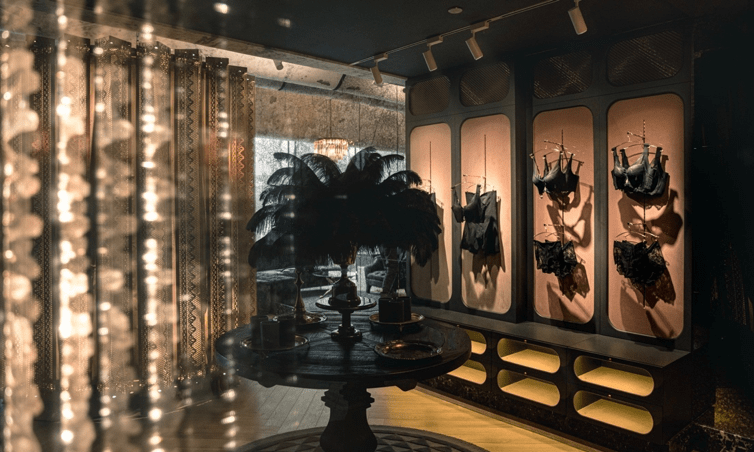 Forte|破茧成蝶,性感重演 ---Donna Forte全球时尚首秀启幕