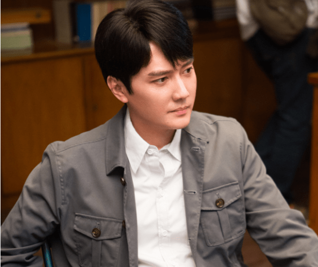 原创黄晓明问冯绍峰为何不推荐我客串创业年代他的回复显情商