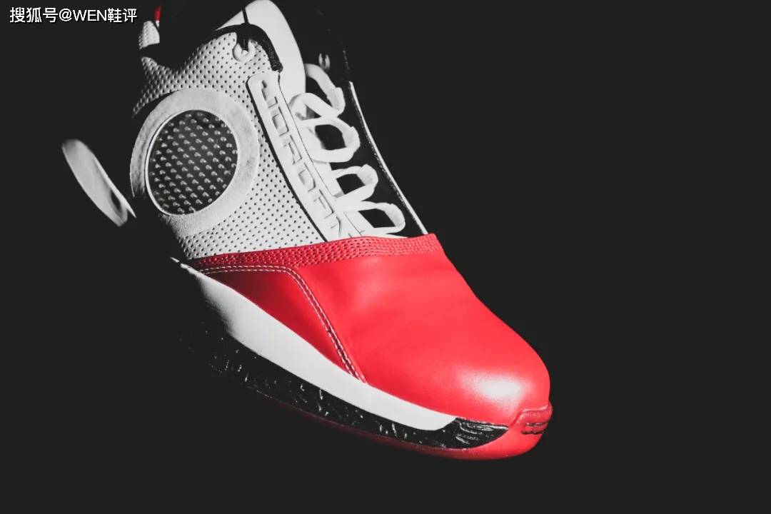 旗舰|当年800块就能买到的旗舰款如今变无价之宝！来看看当年的旗舰球鞋吧