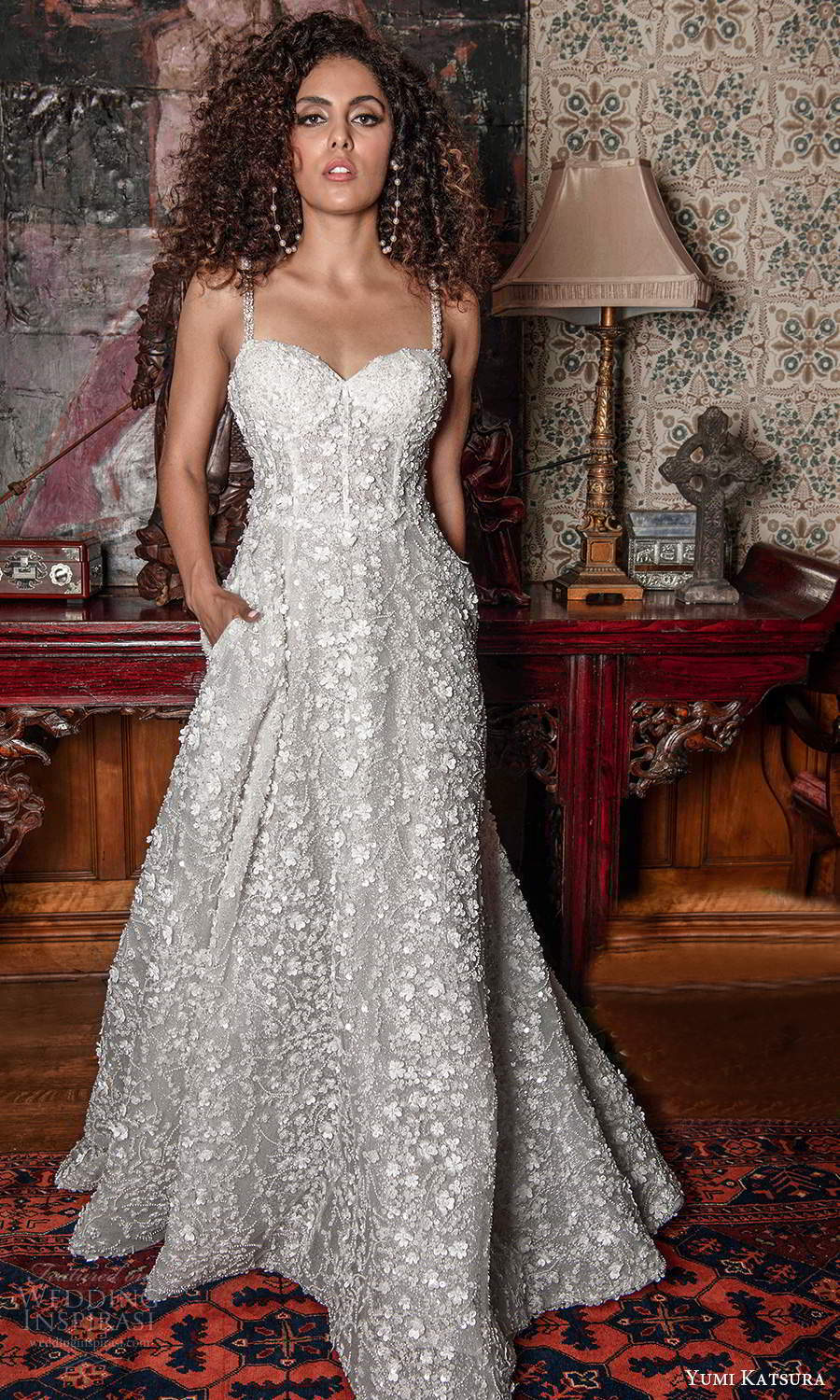 &quot|Yumi Katsura2021＂Ravishing&Resilient＂秋季婚纱系列 提升女人身体的自然美感