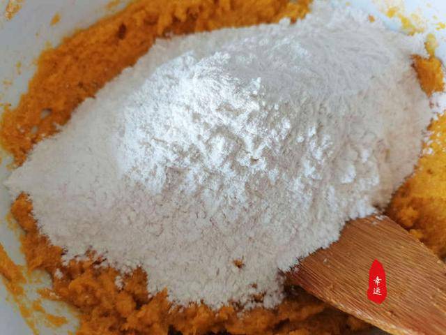 混合面|有营养又蓬松暄软不塌陷，口感佳老少皆宜南瓜混合面奶香发糕