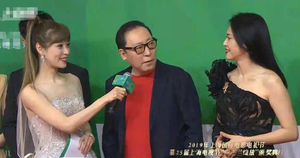 陈数|原创倪大红颁奖精神恍惚，捂嘴咳嗽惹人担心，但也是他沉浸角色的常态