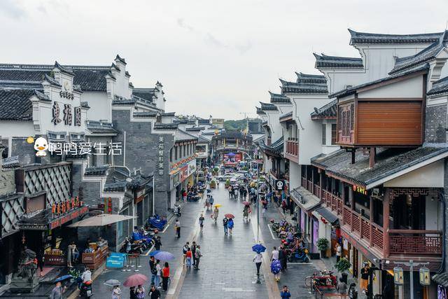 遗址|宁波仅存的古城楼遗址，有一西式钟楼造型奇特，现成为核心街区！