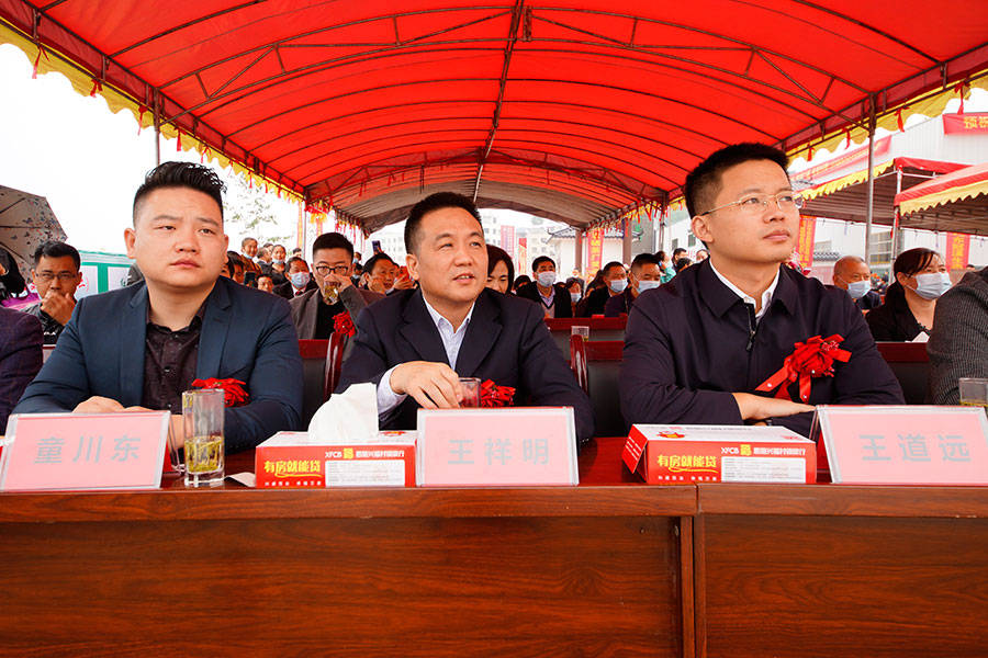 巴东2020年GDP_巴东邓明伟