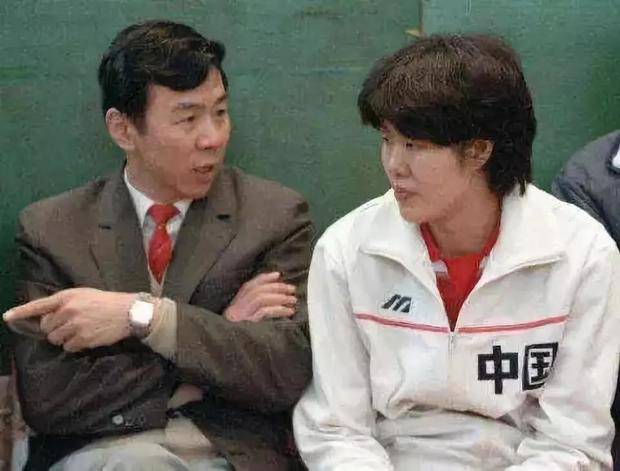 "夺冠"背后:中国女排的真实故事,从袁伟民到陈忠和再到郎平