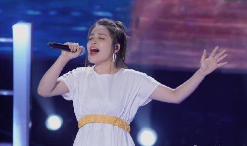 好声音李健战队素颜上镜单依纯皮肤白皙玛迪娜判若两人