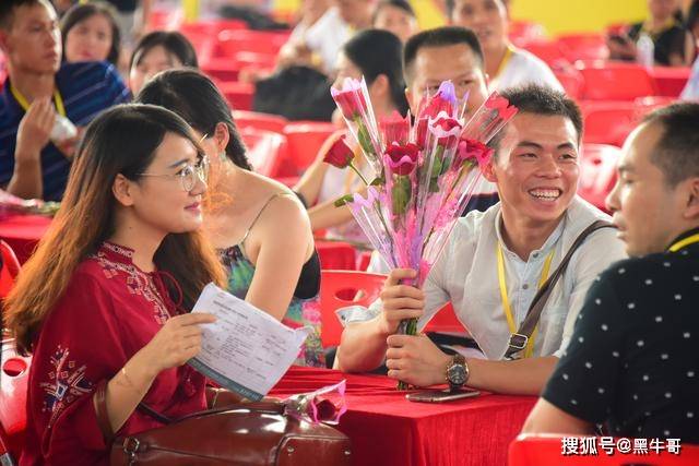 相亲尴尬怎么办