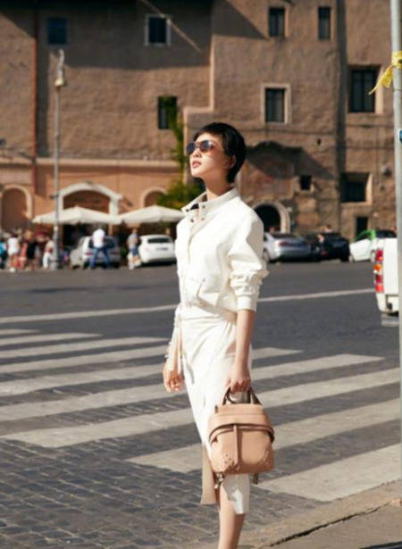 气质|刘诗诗经典服饰,适合本人气质,礼服私服都驾驭得很出色