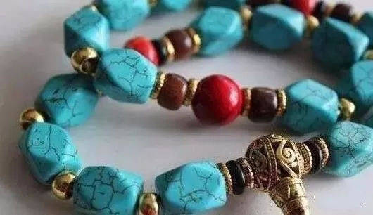 玛瑙|十一出门这些手串就别戴了，丢人！