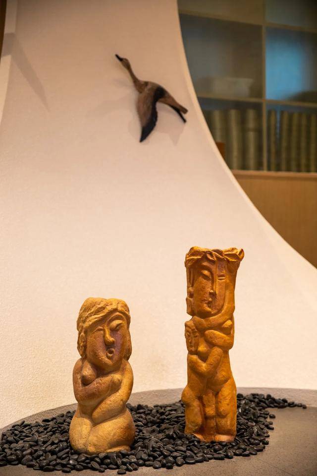 花图缘|竟然是在“石头”上烤?火了三年的韩式烤肉