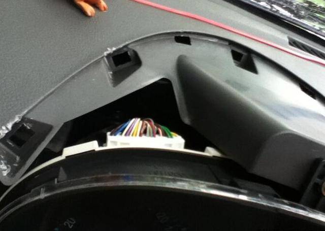 如何快速分辨水泡车 944789b6c9484e999ea818008980bf53.jpeg