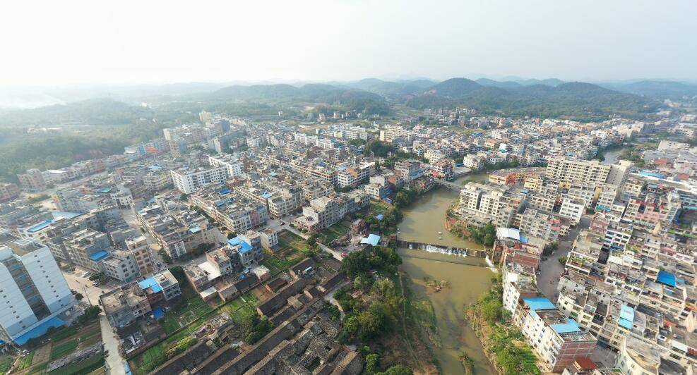 全国姓黄的有多少人口_姓云全国人口有多少(2)