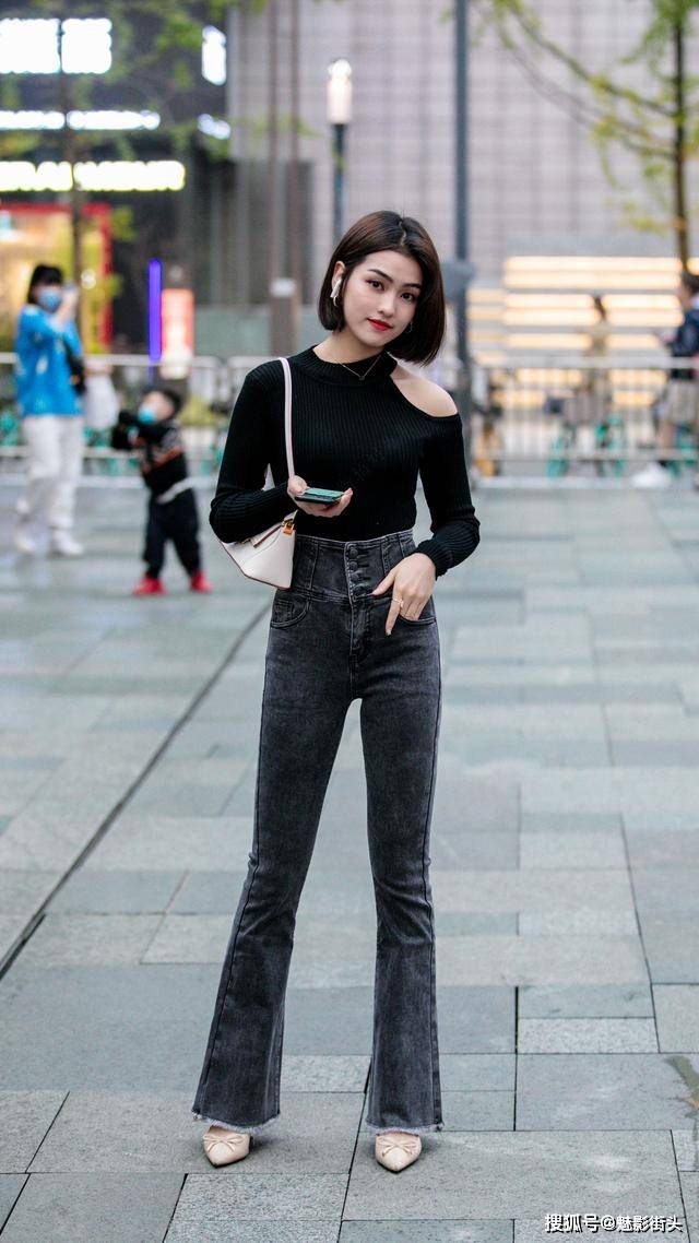 6bcecee482fc4938b2a4305d5f2abf93.jpeg