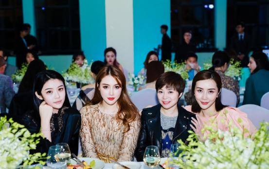 贵妇|baby拼命进的贵妇圈啥来头？学霸千金只能坐边上，C位阔太身份成谜