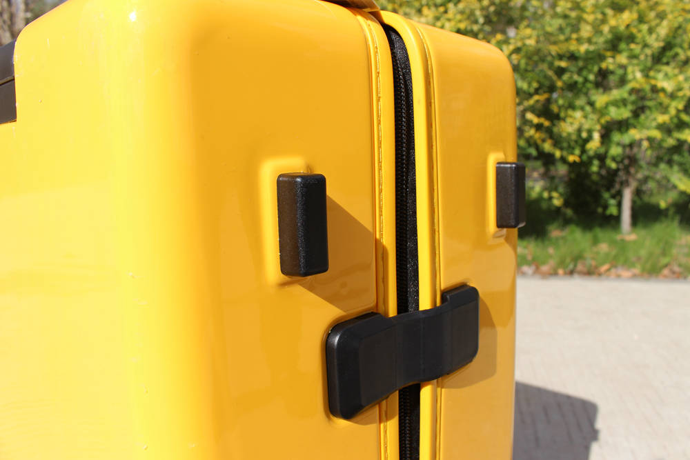 材质|轻量旅行箱 3层PC 靓色加持 女生差旅首选