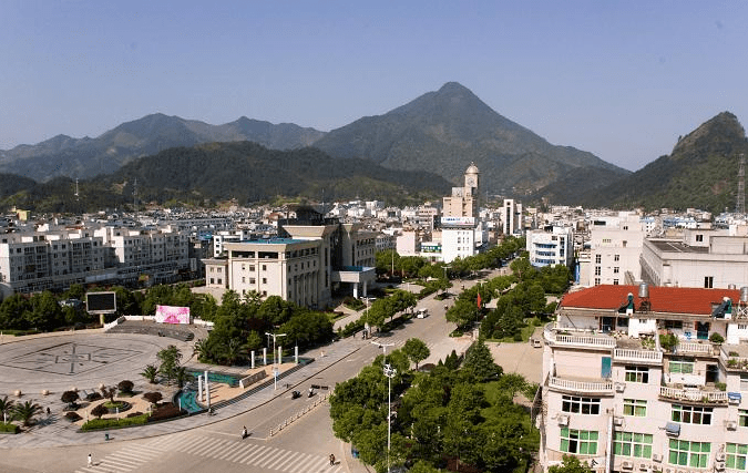 浙江柳市镇2017年gdp是多少亿_浙江大学(3)