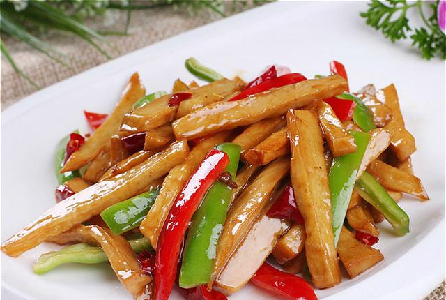竹笋炒肉的言外之意是什么 1c753e128caf4972a550fb3e39d835c0.png