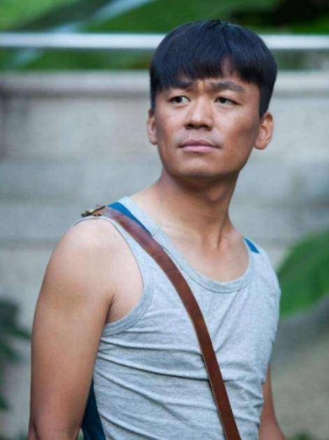 王宝强帅气近照跟离婚前判若两人
